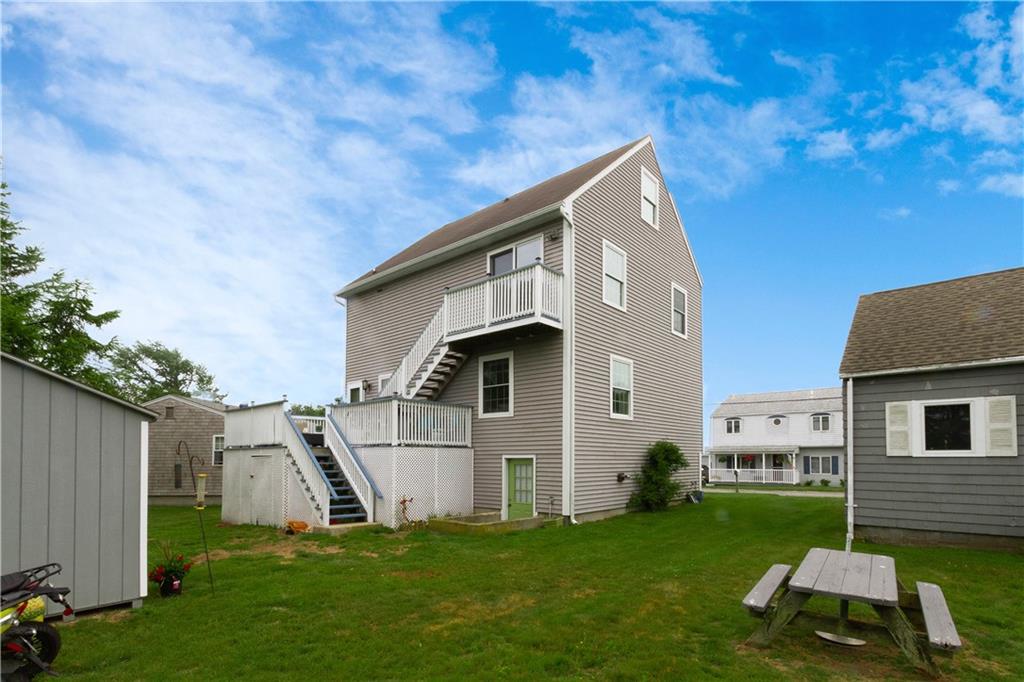 92 Holden Road, South Kingstown