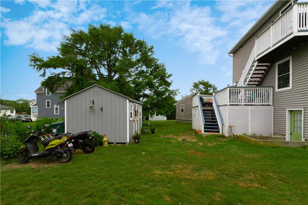 92 Holden Road, South Kingstown
