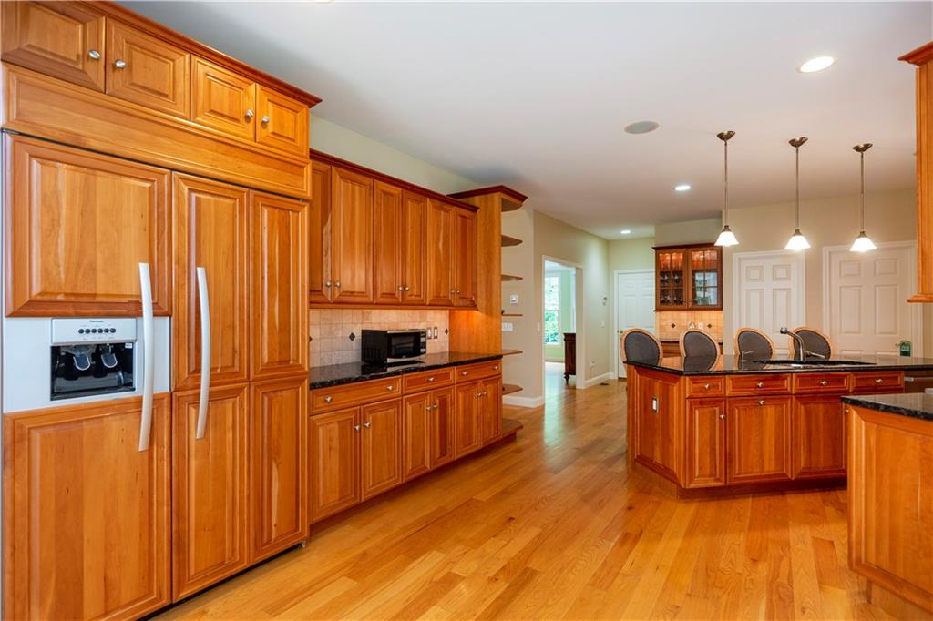 30 Westfield Drive, East Greenwich, RI 02818 MLS 1288639 Lila Delman