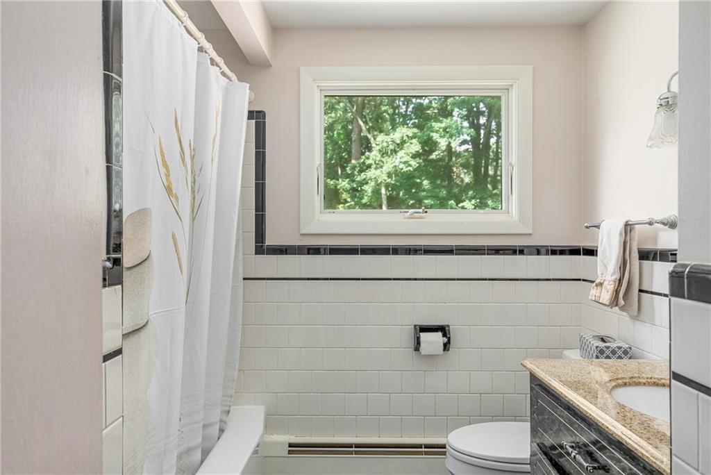 505 Cedar Avenue, East Greenwich