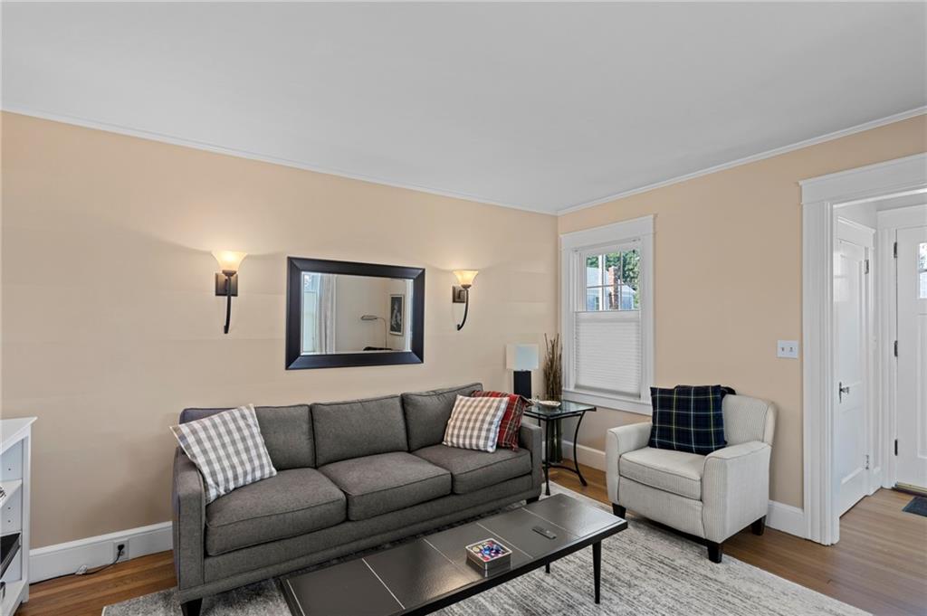 21 Whitwell Avenue, Newport, RI 02840 MLS 1289692 Lila Delman