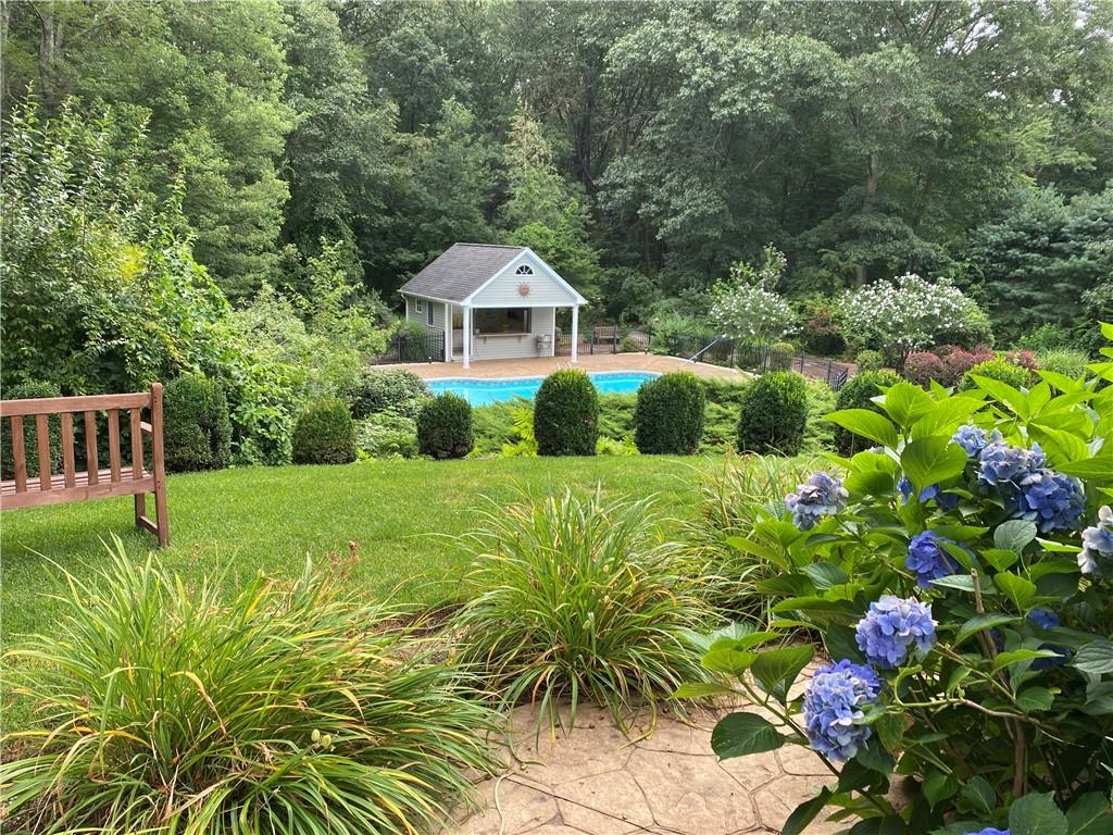 10 Westfield Drive, East Greenwich, RI 02818 MLS 1290304 Lila Delman