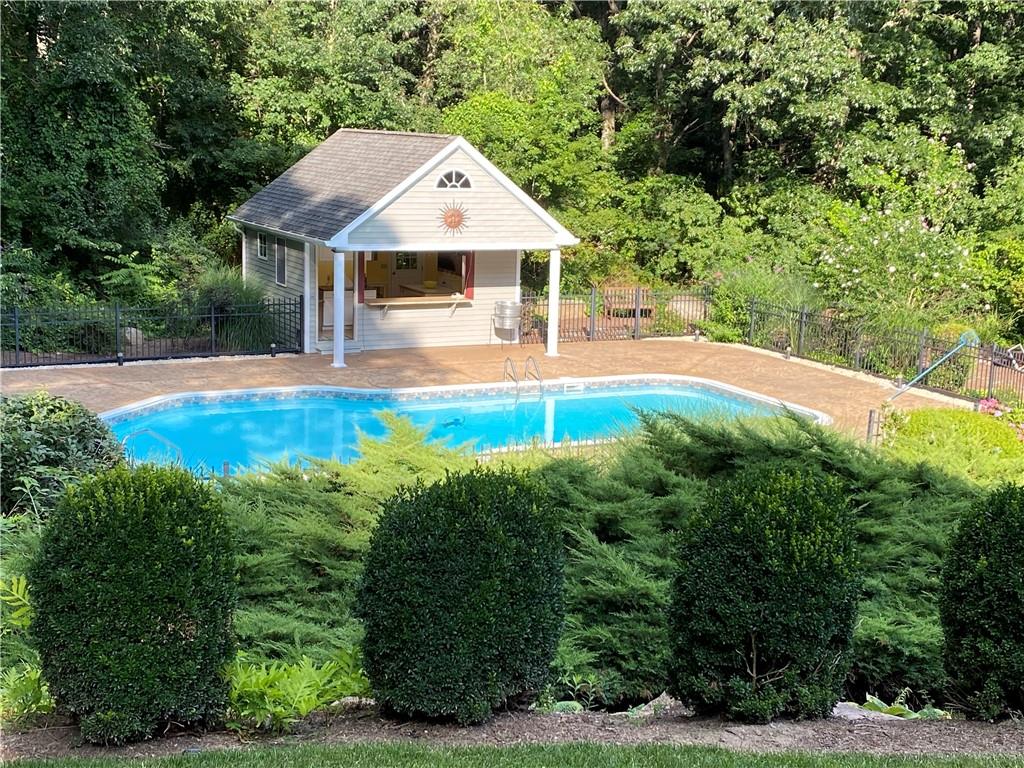 10 Westfield Drive, East Greenwich, RI 02818 MLS 1290304 Lila Delman