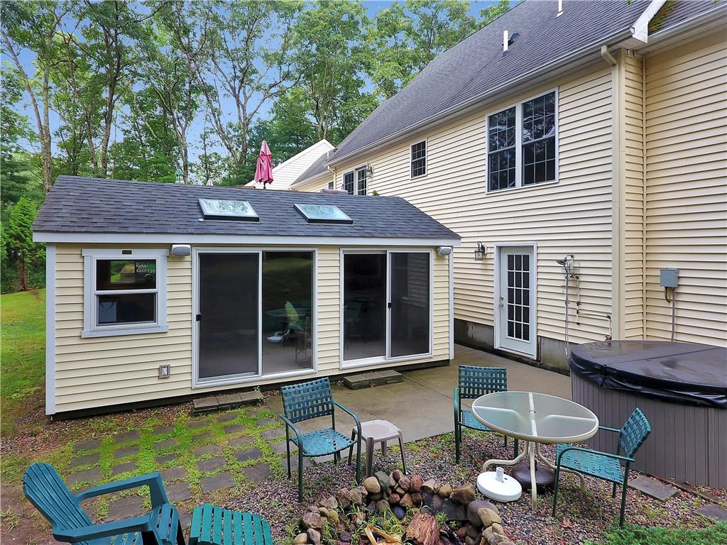 217 Pinecrest Drive, North Kingstown