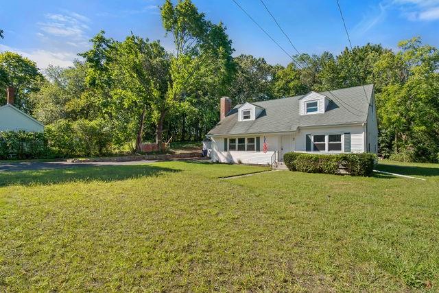 865 Tower Hill Road, North Kingstown