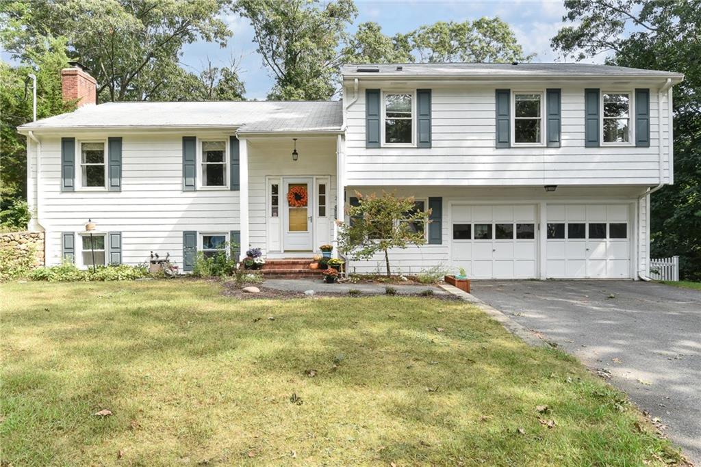 210 Brookhaven Road, North Kingstown