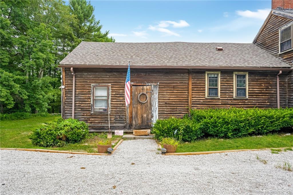 1677 Round Top Road, Burrillville