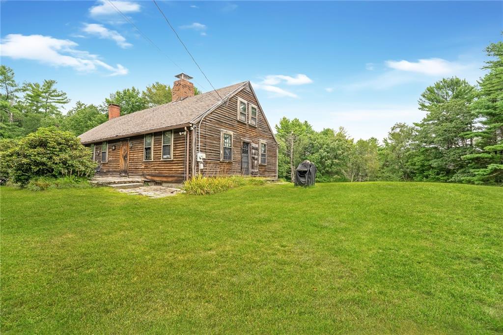 1677 Round Top Road, Burrillville