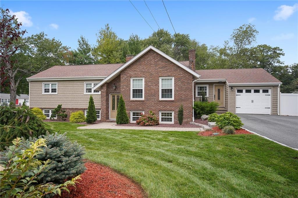 12 Thunder Trail, Cranston, RI 02921 MLS 1293757 Lila Delman