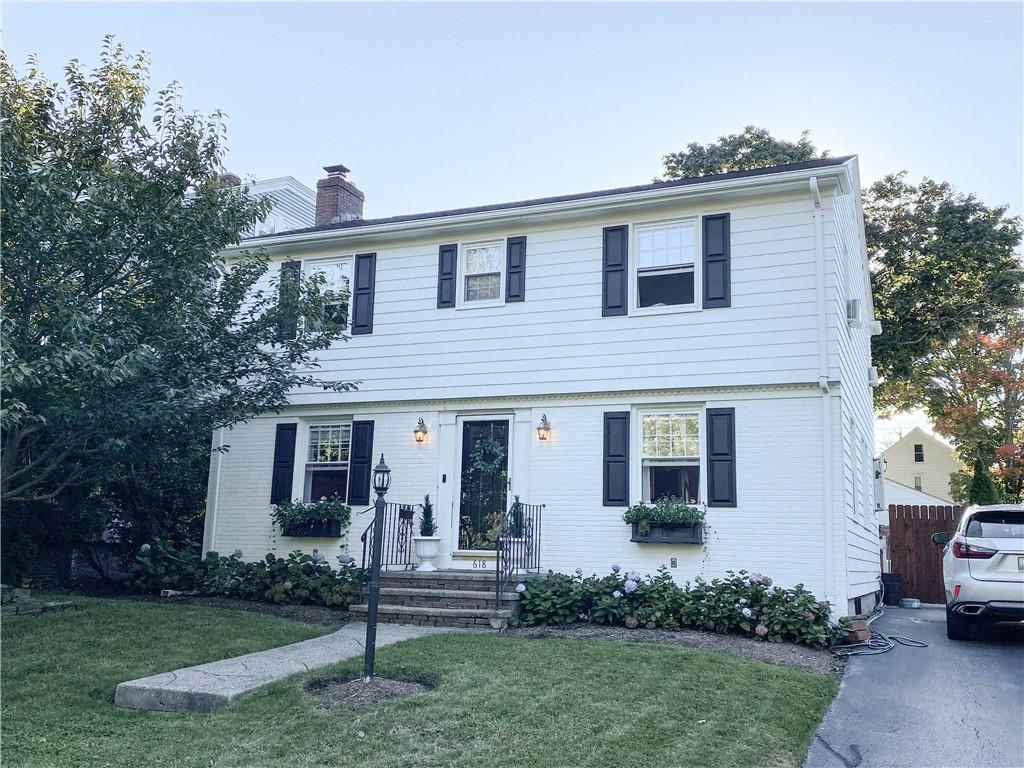 618 Pleasant Valley Parkway, Providence