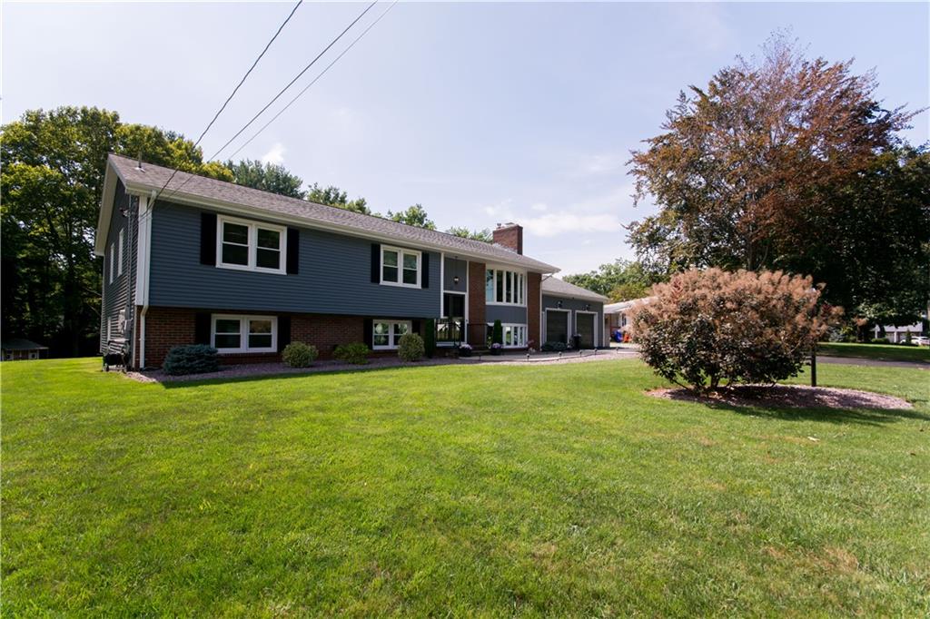 30 Countryside Drive, North Providence