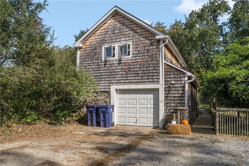 434 Newcomb Road, North Kingstown