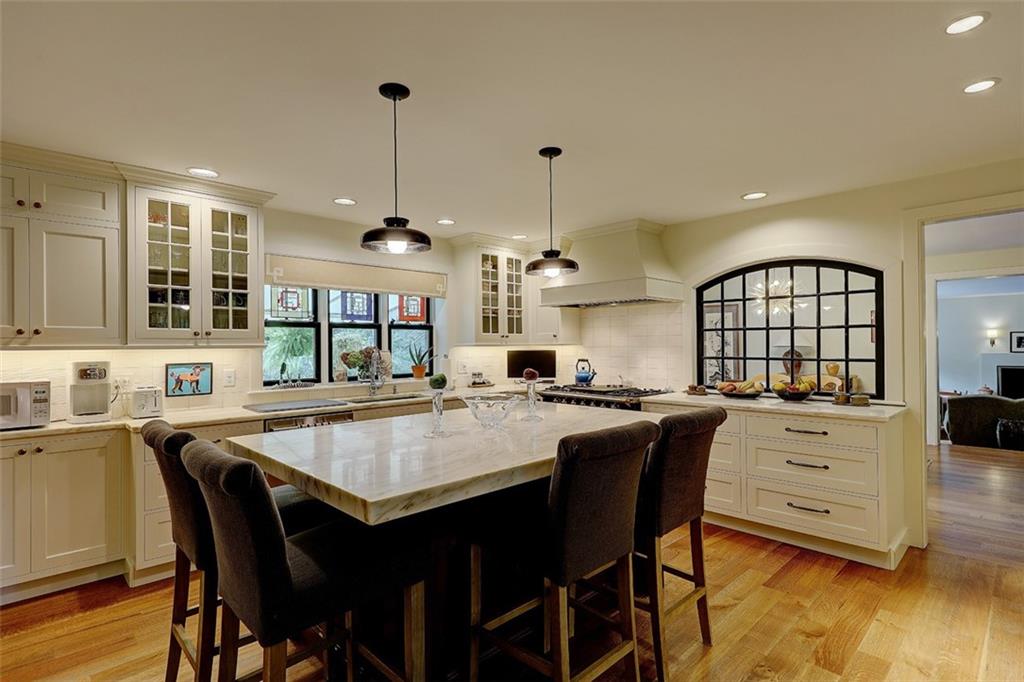 1267 Drift Road, Westport
