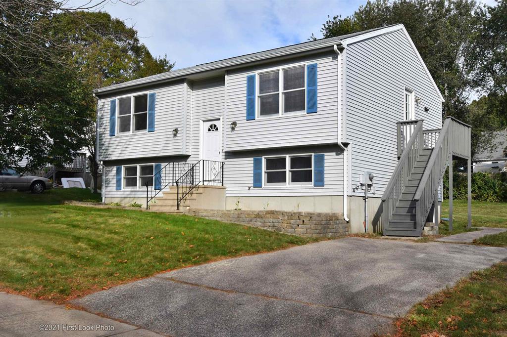 55 Jennifer Drive, South Kingstown