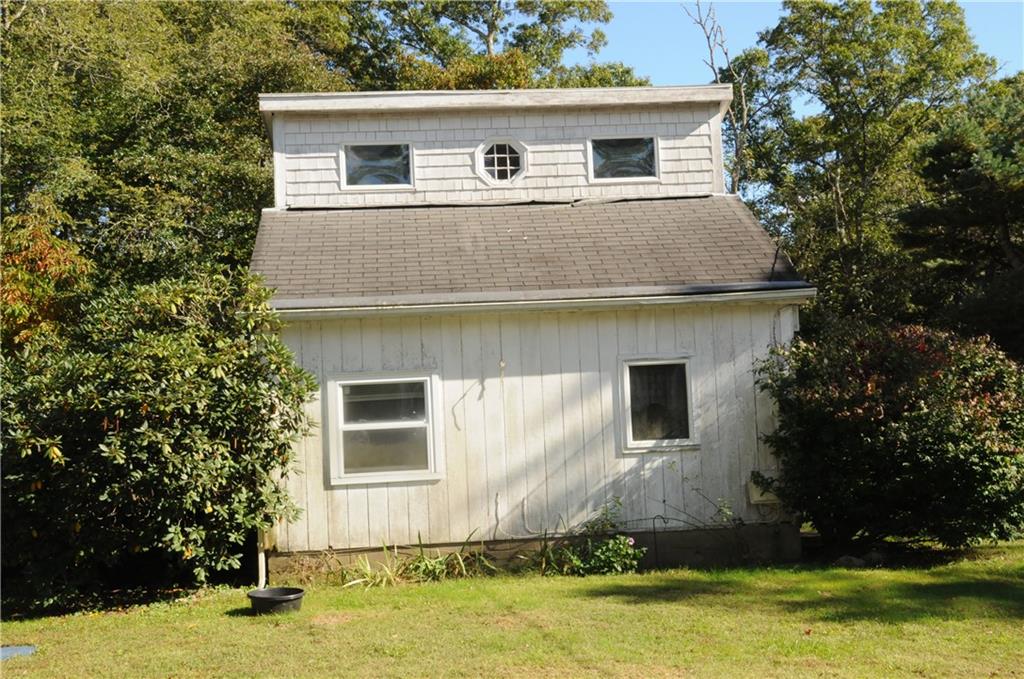 1735 Ministerial Road, South Kingstown