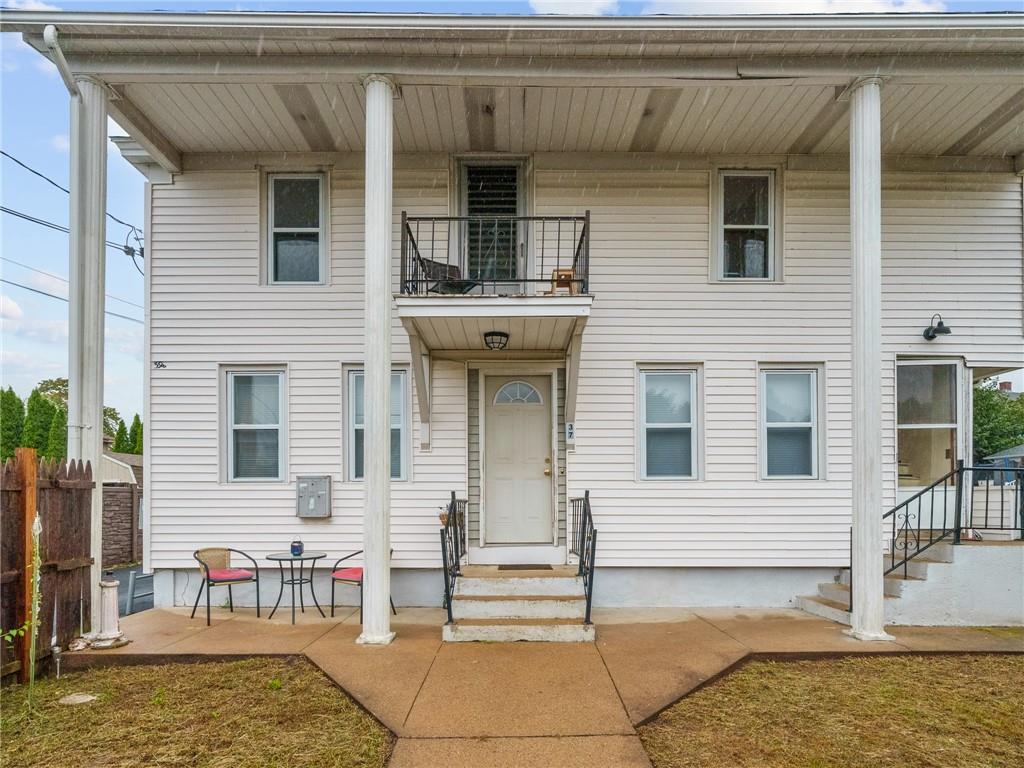 35 Archambault Avenue, West Warwick