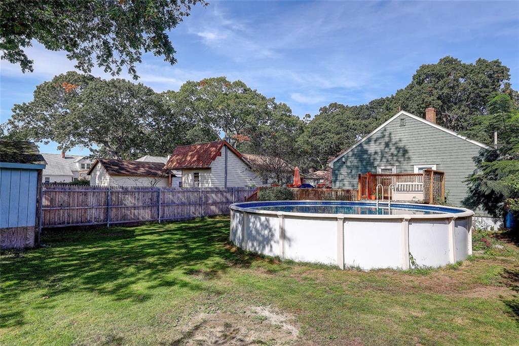 120 Brush Neck Avenue, Warwick