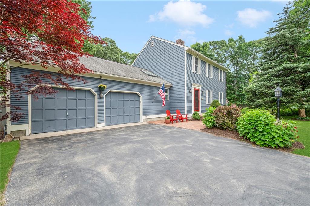 38 Clover Court, North Kingstown