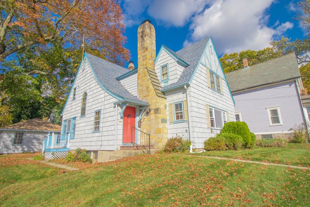 282 Gaskill Street, Woonsocket, RI 02895 MLS 1297926 Lila Delman