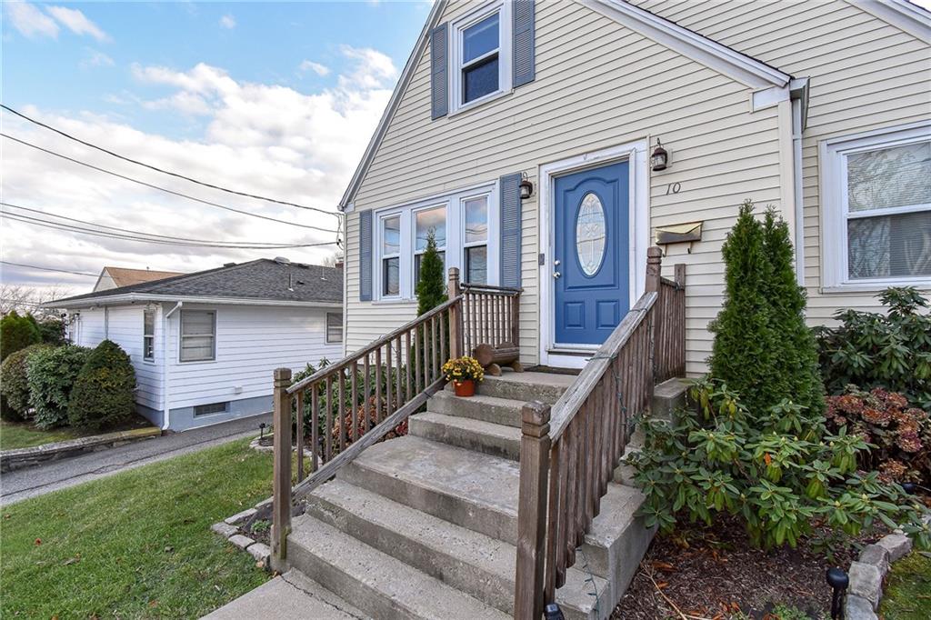 10 Wakefield Avenue, Cranston, RI 02920 MLS 1299252 Lila Delman