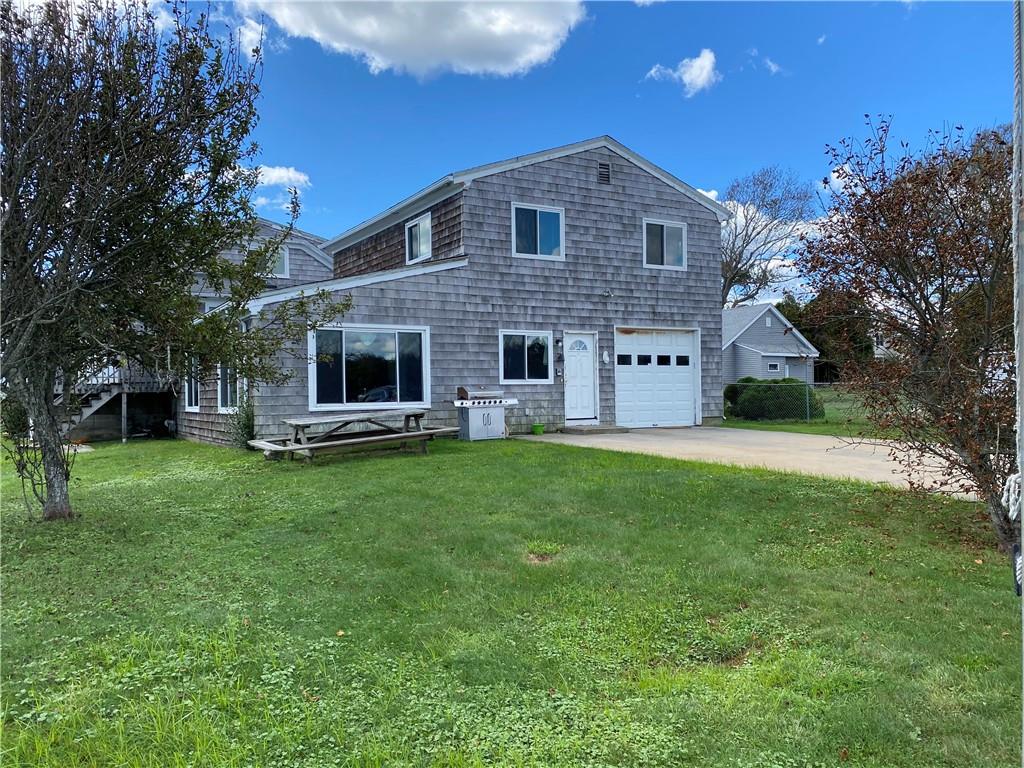 11 Walcott Avenue, Narragansett