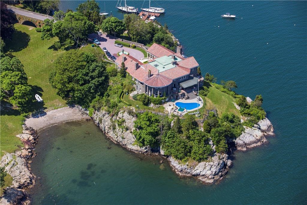 147 Harrison Avenue, Newport