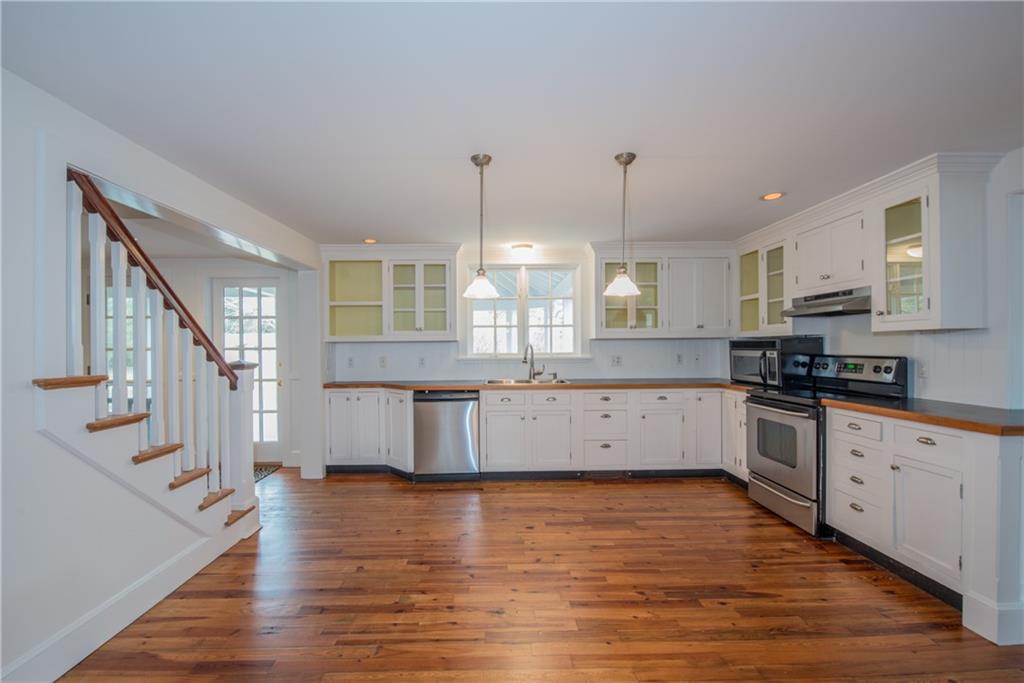 1641 Matunuck School House Road, South Kingstown