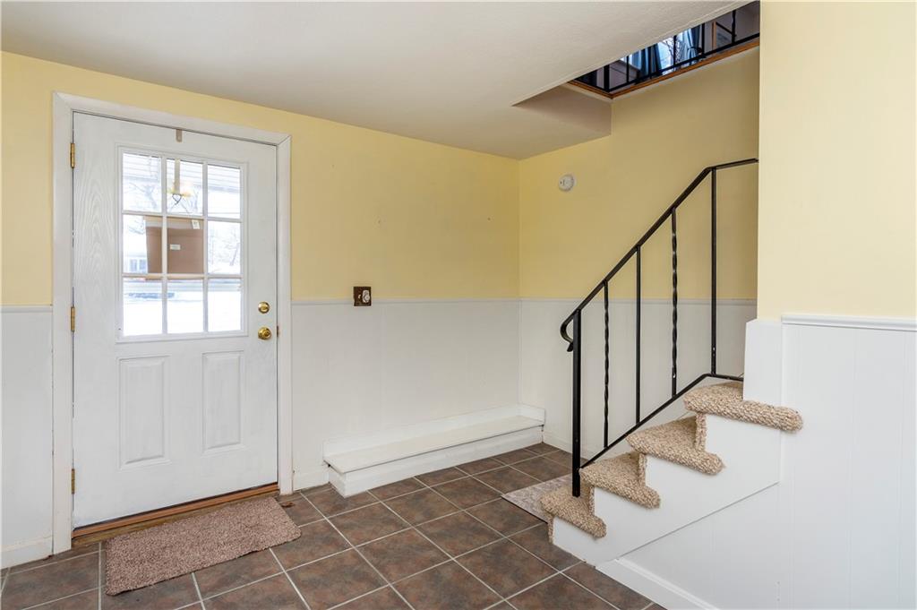 4 Cynthia DR, Coventry Lila Delman