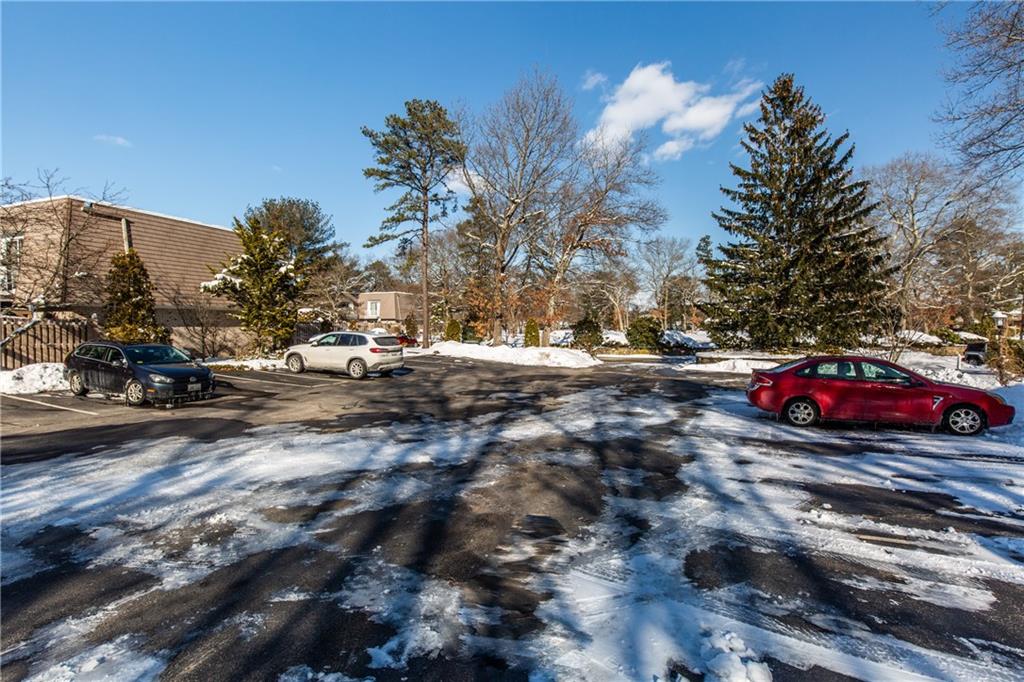 16 Caddy Rock Road, Unit#a, North Kingstown