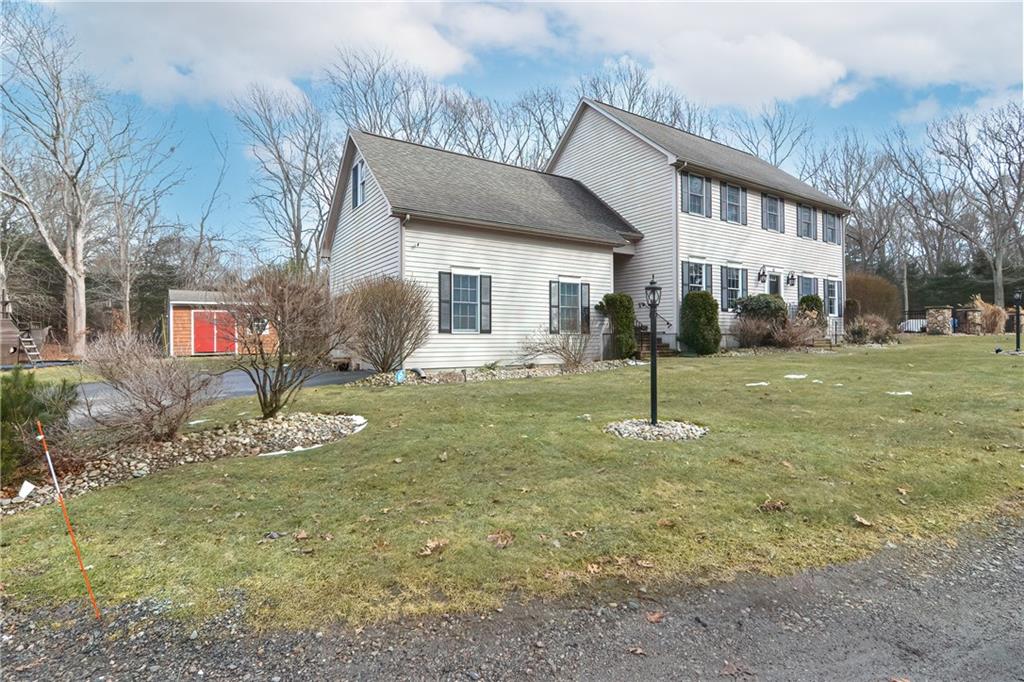 41 Thornfield Way, North Kingstown