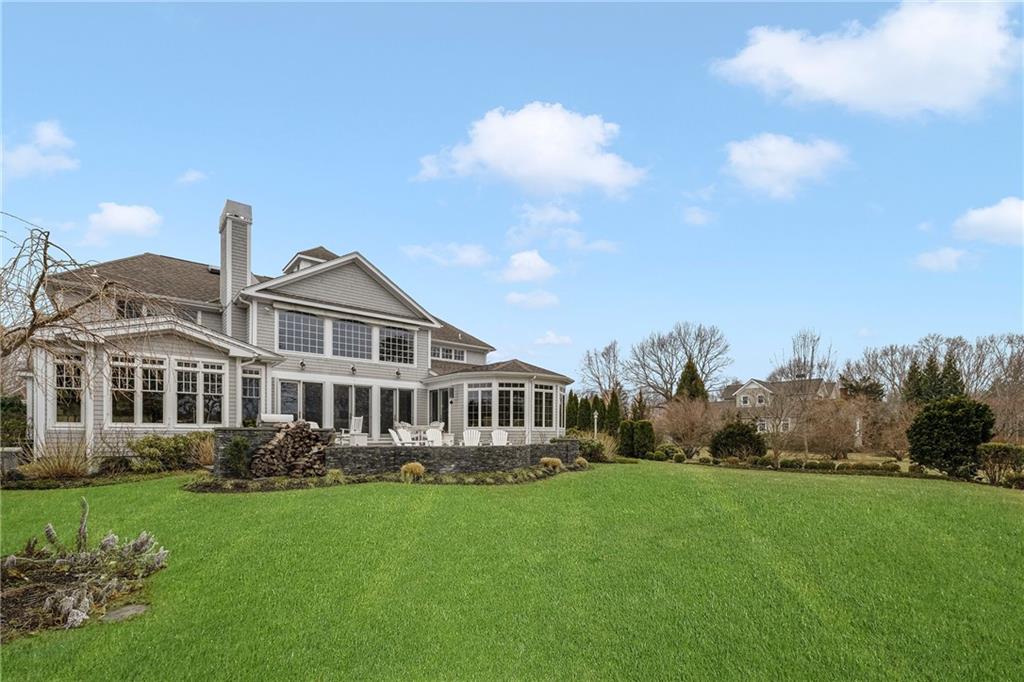 29 Lands End Drive, North Kingstown