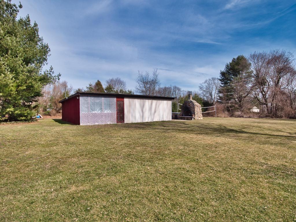 1264 Crandall Road, Tiverton