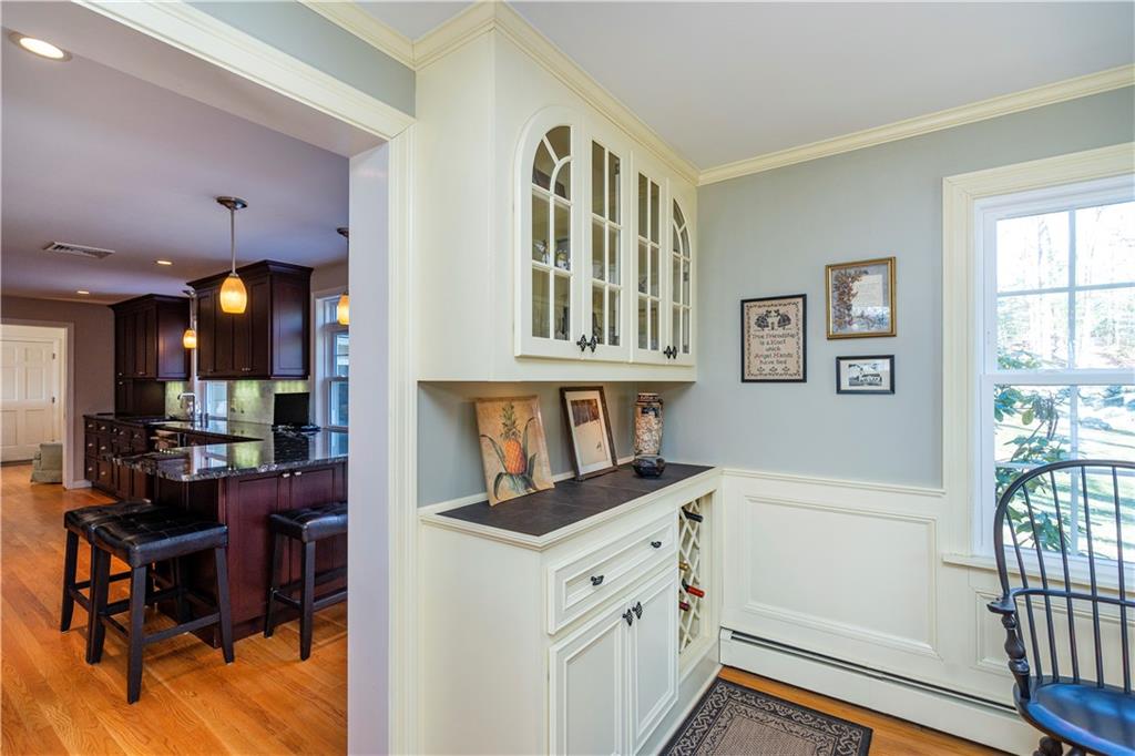 180 Chestnut Drive, East Greenwich, RI 02818 MLS 1304938 Lila Delman