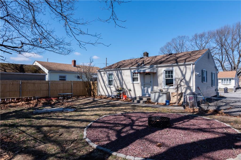 15 Polo Street, Pawtucket