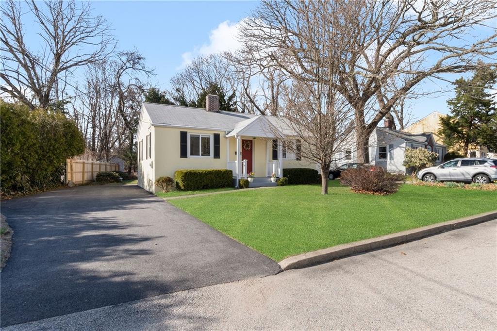 12 Sand Hill Drive, North Kingstown