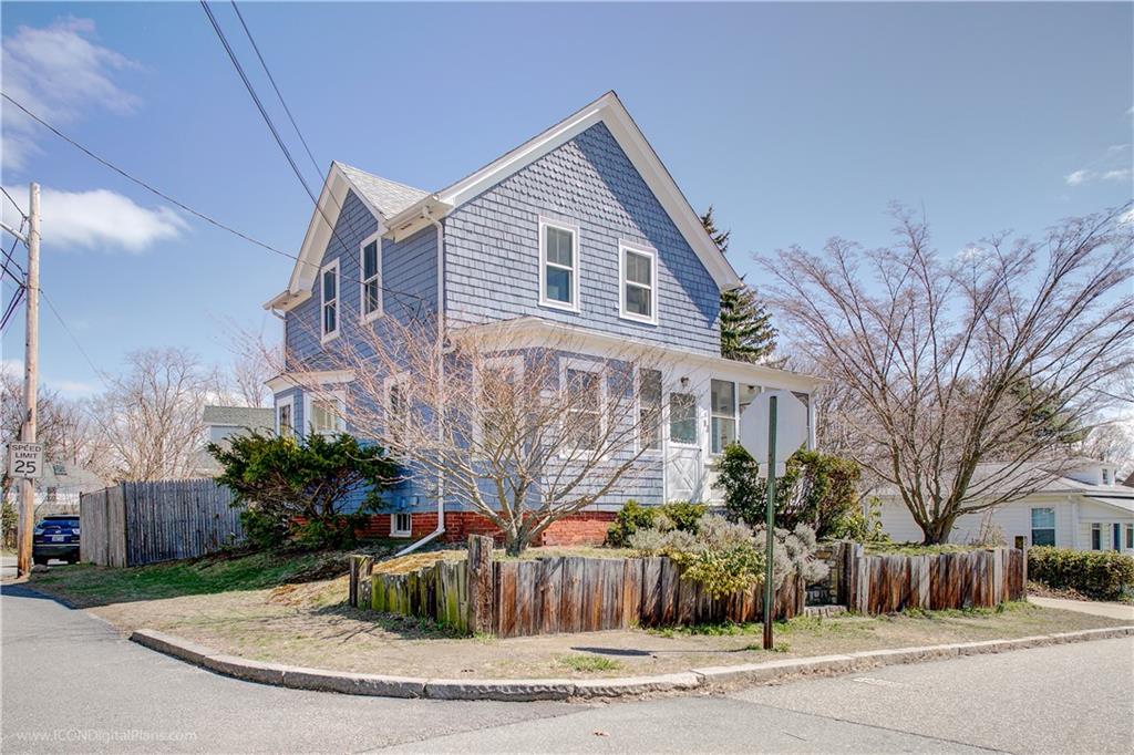 93 Narragansett Avenue, East Providence