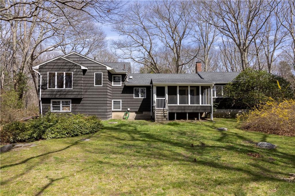 155 Stonehenge Road, South Kingstown