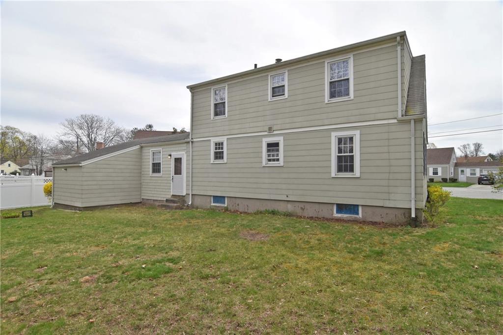 5 Sutcliffe Circle, East Providence