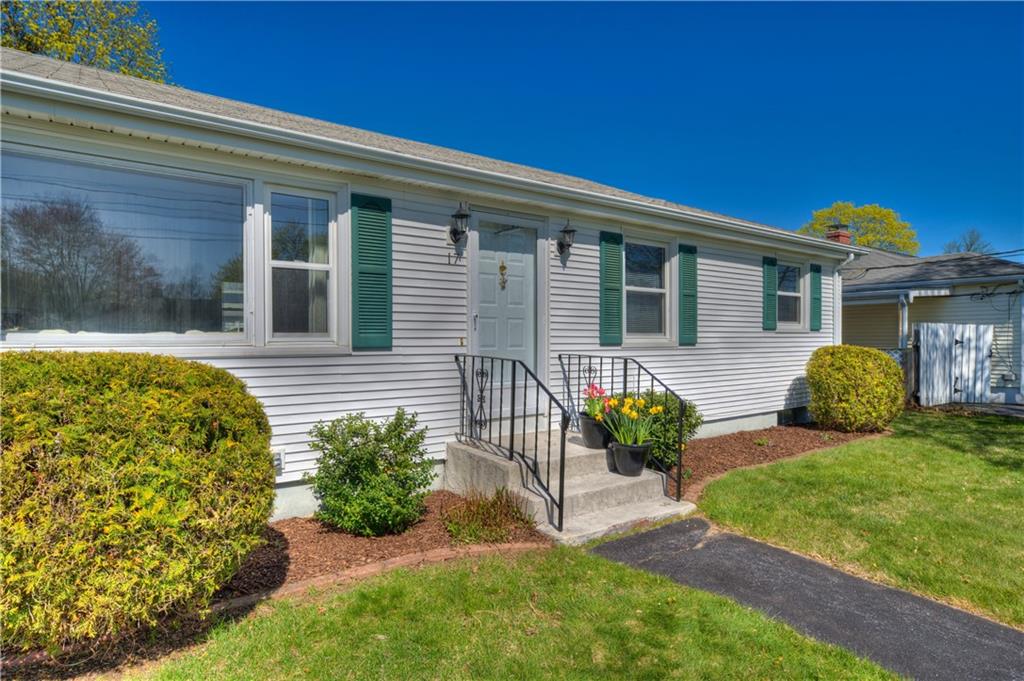 17 Riley Drive, East Providence