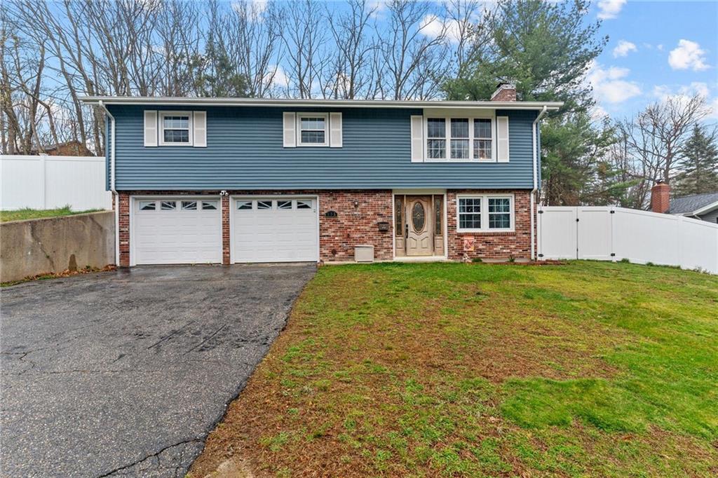 135 Bluestone Drive, Woonsocket