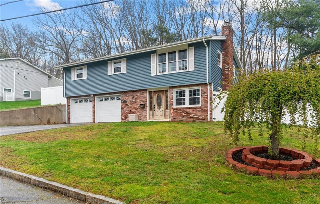 135 Bluestone Drive, Woonsocket