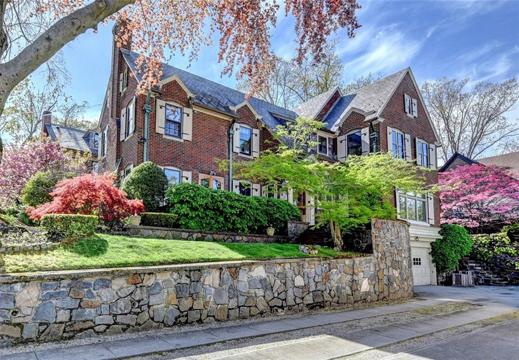 82 Freeman Parkway, Providence, RI 02906 MLS 1309843 Lila Delman