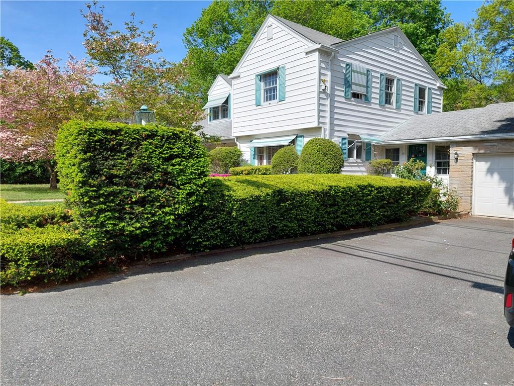 61 Knotty Oak Road, Coventry, RI 02816 MLS 1310459 Lila Delman