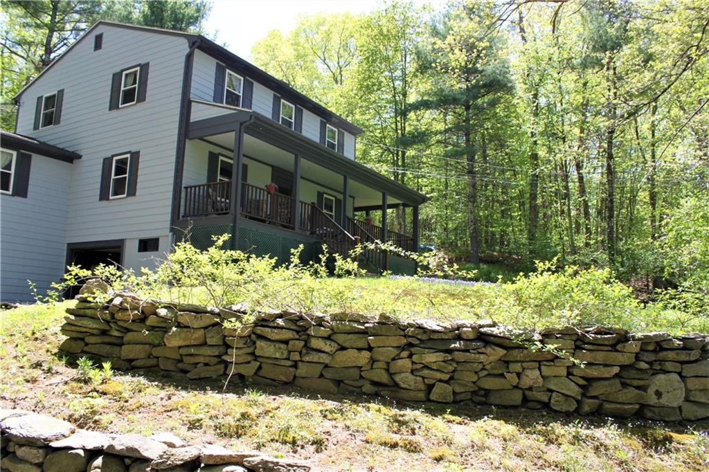 53 Long Entry Road, Glocester