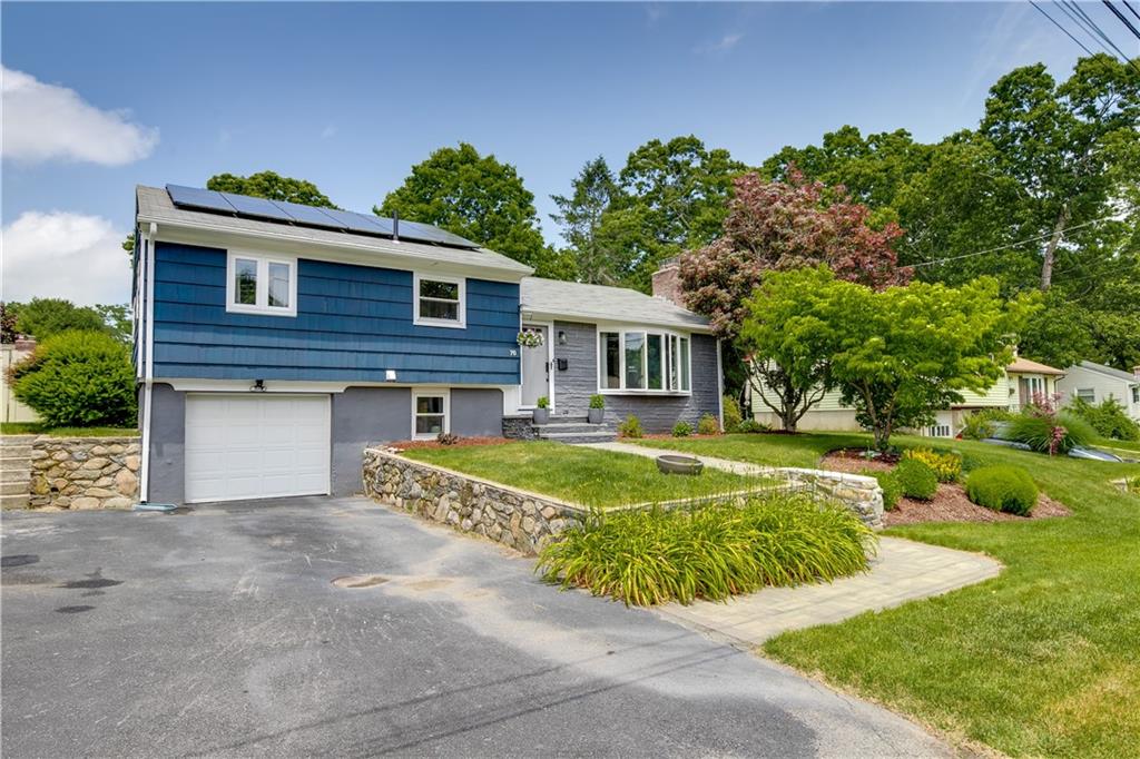 70 Glenwood Drive, North Kingstown