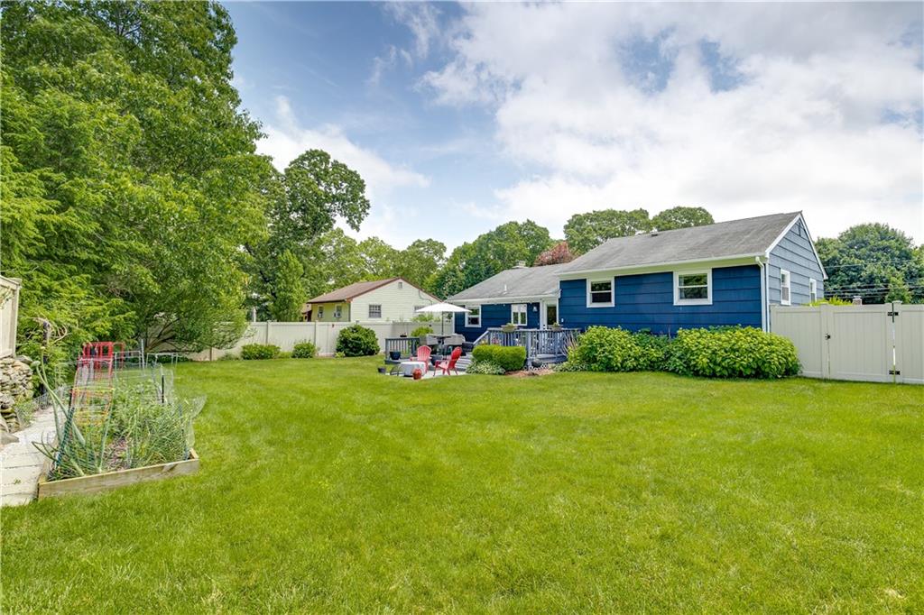 70 Glenwood Drive, North Kingstown