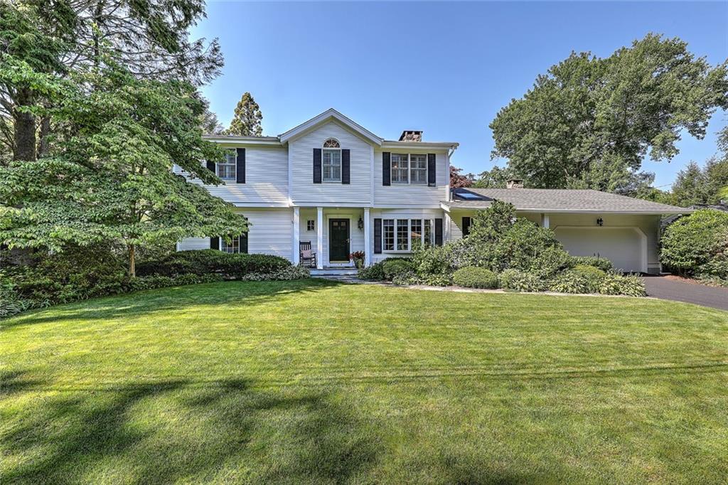 114 Governor Bradford Drive, Barrington