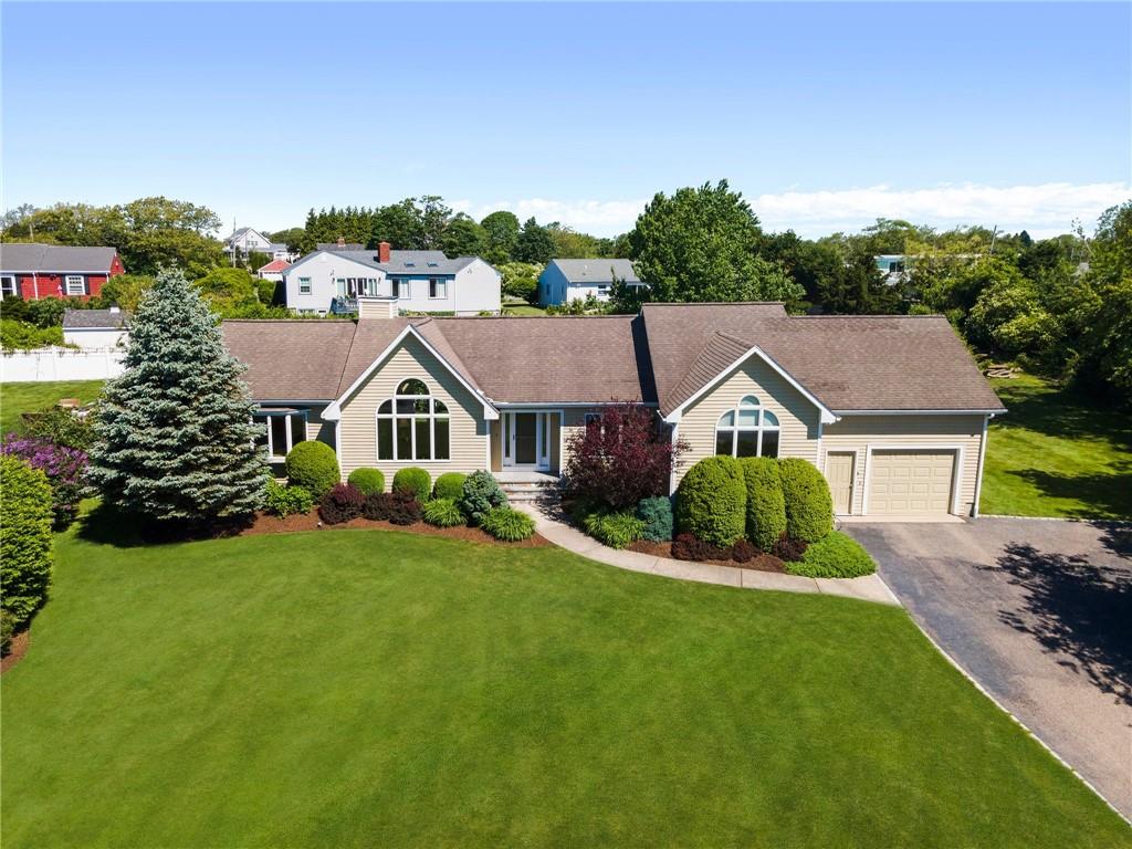 88 Bass Road, South Kingstown
