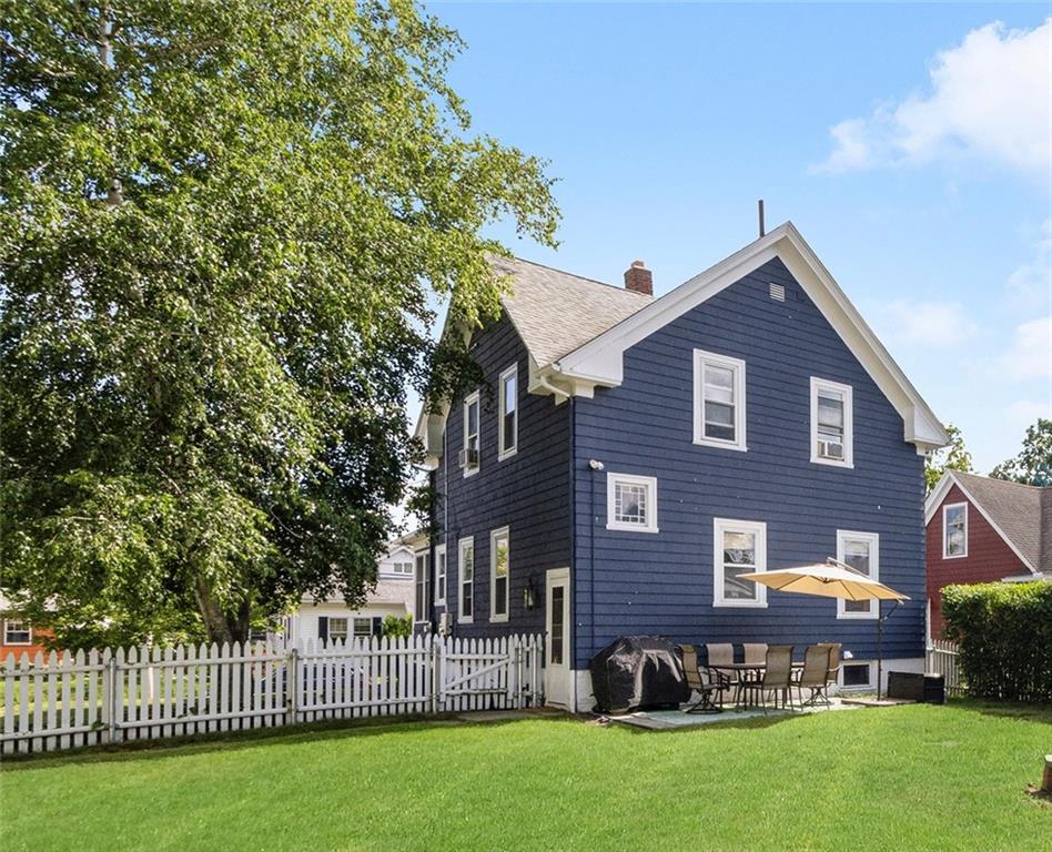 117 Oakland Avenue, Cranston, RI 02910 MLS 1313093 Lila Delman