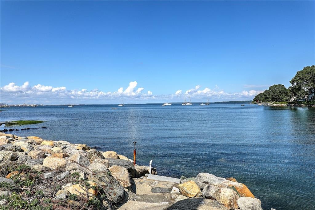 221 Earle Drive, North Kingstown, RI 02852 MLS 1313913 Lila Delman